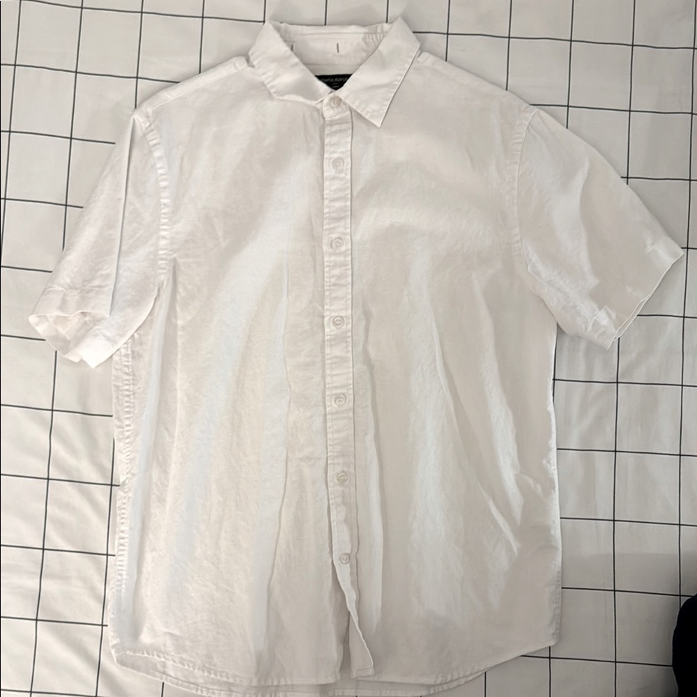 Banana Republic Men's White Short Sleeve Linen Shirt